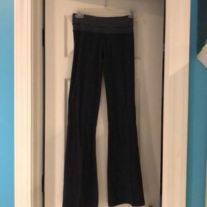 Lululemon black yoga pant